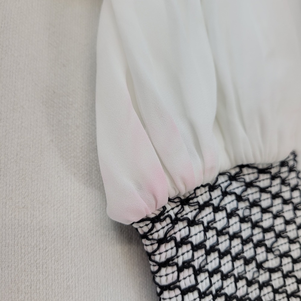 Alice + Olivia Blouse Womens XS White Black Smocked Bishop Sleeve Stitching - Picture 3 of 12